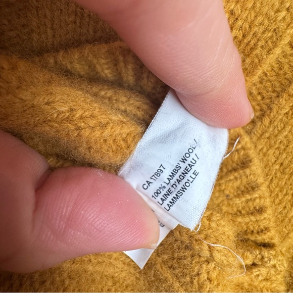 GAP Yellow 100% Lambswool Ribbed Preppy Crewneck Sweater Size L - Picture 7 of 7